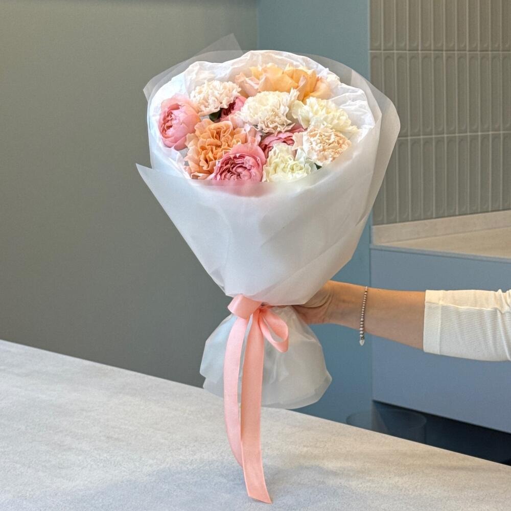 Букет Шанни Крим из роз