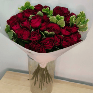 Букет из 27 красных роз Кения