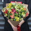 Букет из альстромерий