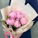 Букет из 5 розовых пионов