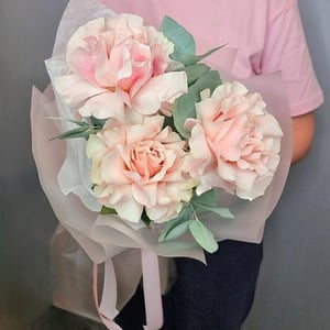 Букет комплимент из французских роз