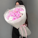 Нежный букет из кустовых хризантем