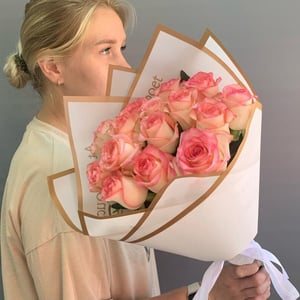 Букет из розовых роз 15 шт