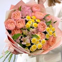 Букет «Солнечный день» из хризантем и альстромерий