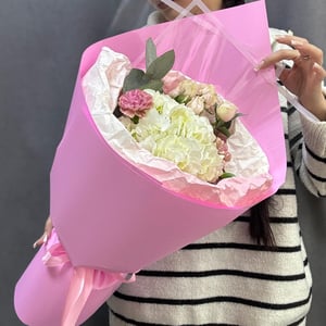 Букет "Хороший выбор" из роз и гвоздик