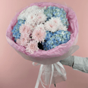 Букет с хризантемой и гортензией