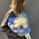 Авторский букет "Голубая лагуна" из хризантем