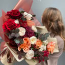 Букет «Топленая карамель» из роз и альстромерий