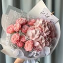 Букет Рози из гортензий