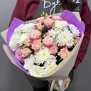 Букет «Хризантема и кустовая роза»