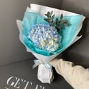 Букет из голубой гортензии