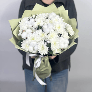 Букет «Лунная нежность» из хризантем
