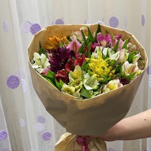 Букет «Монпансье» из альстромерий