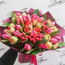 Букет «Весенний вальс» из тюльпанов
