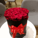 Композиция «Букет из 19 роз в шляпной коробке»