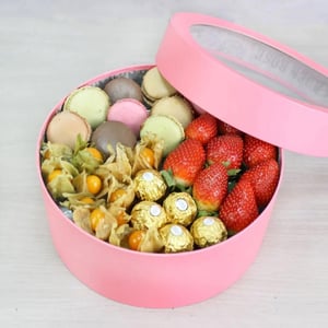 Клубничная коробочка сладкие грезы