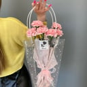 Букет «Диантусы в сумочке»