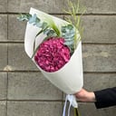 Букет - комплимент из гортензий