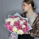 Букет пионовидных роз