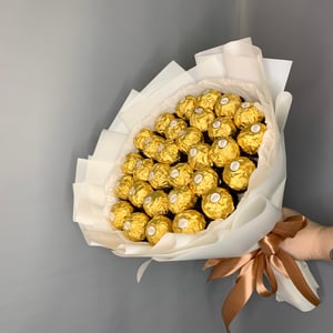 Букет Ferrero rocher